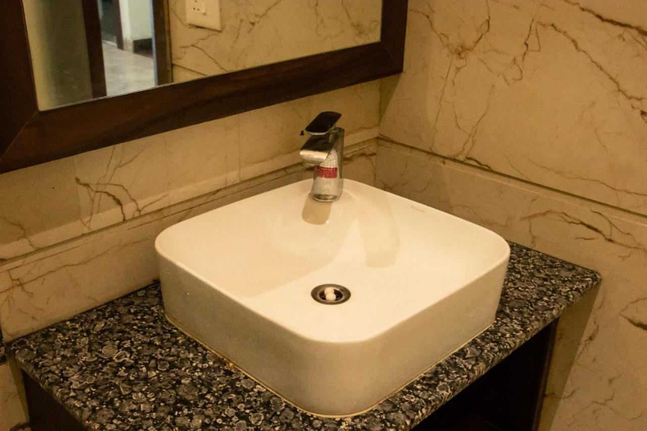 Hotel Sourav Park Inn Agra Agra  Extérieur photo