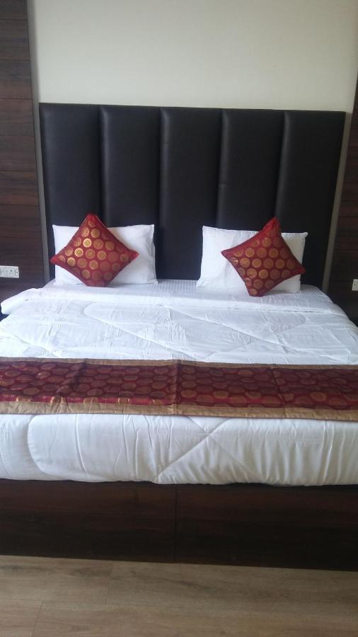 Hotel Sourav Park Inn Agra Agra  Extérieur photo