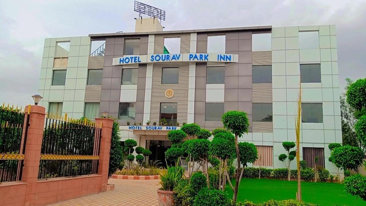 Hotel Sourav Park Inn Agra Agra  Extérieur photo